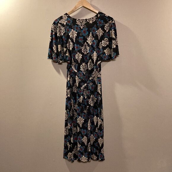 High Waisted Dress - Picture 6 of 9